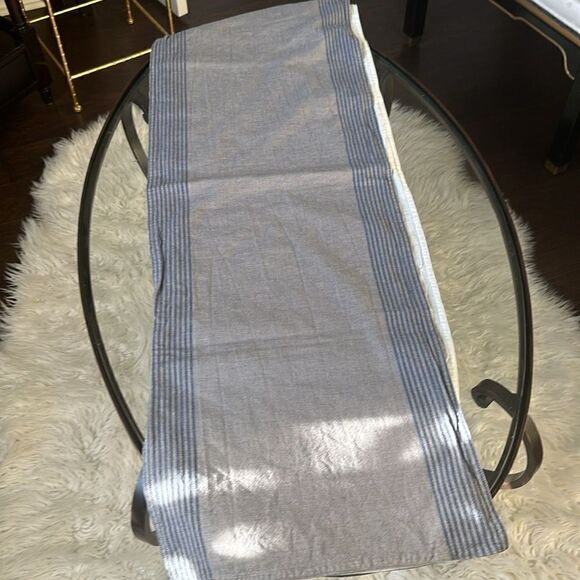 West Elm Rectangular Cotton Placemats & Table Runner Decor - Picture 6 of 10